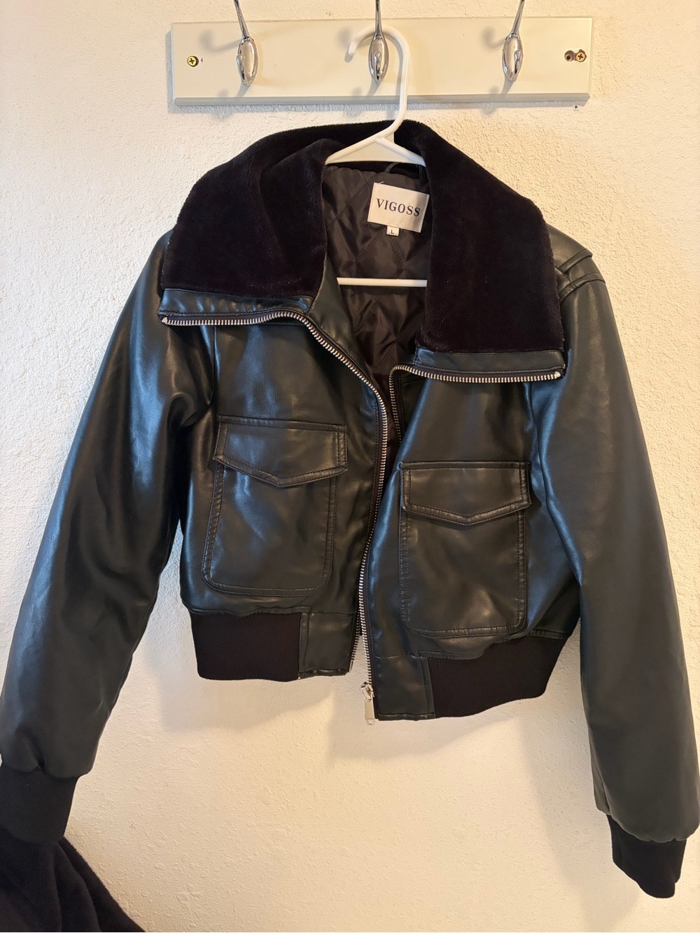 VIGOSS Women's Black Faux Leather Bomber Jacket with Fur Collar